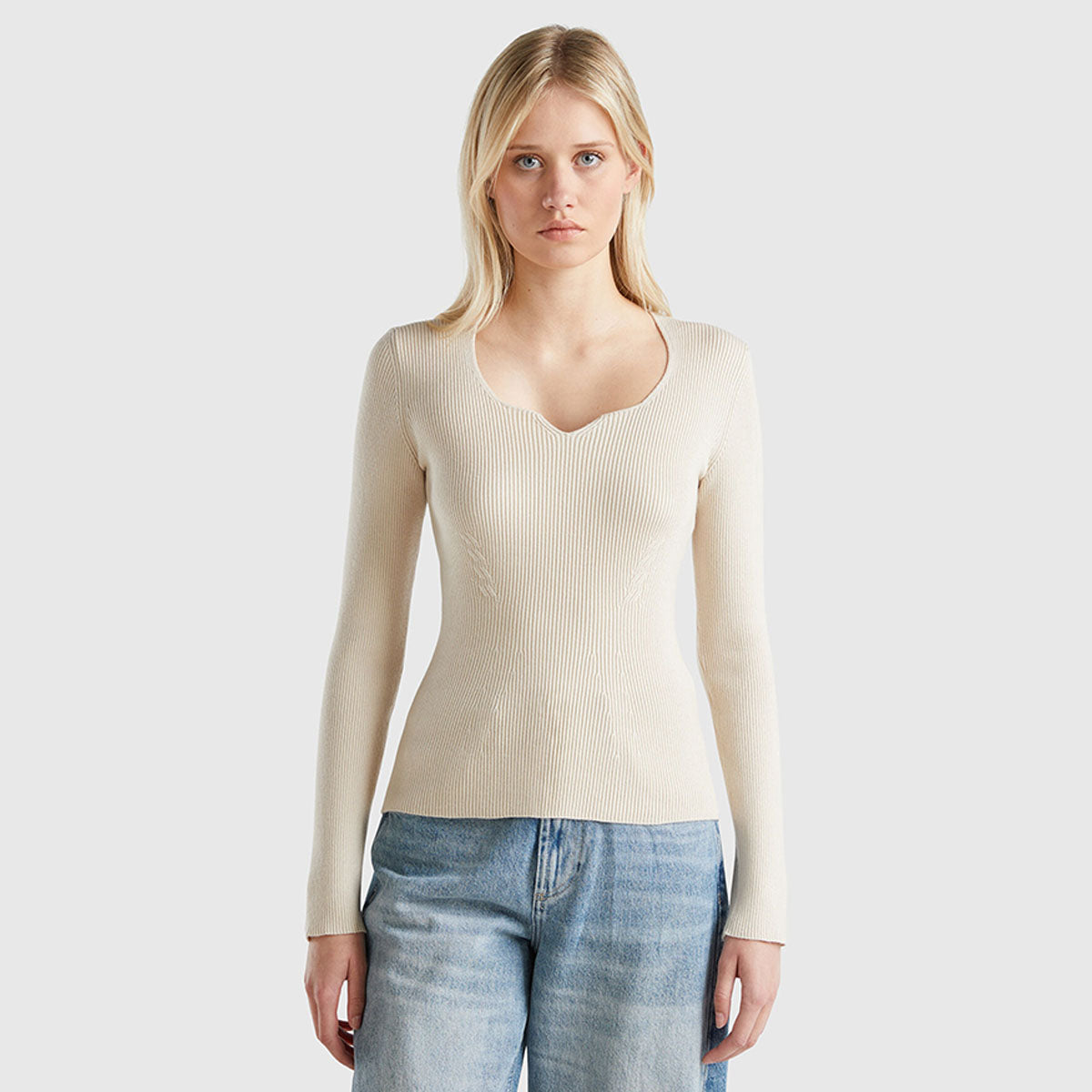 Benetton Sweatersweetheart Neck