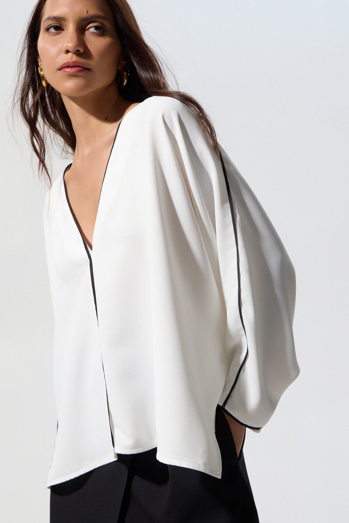 BSB Long-sleeved two-tone blouse