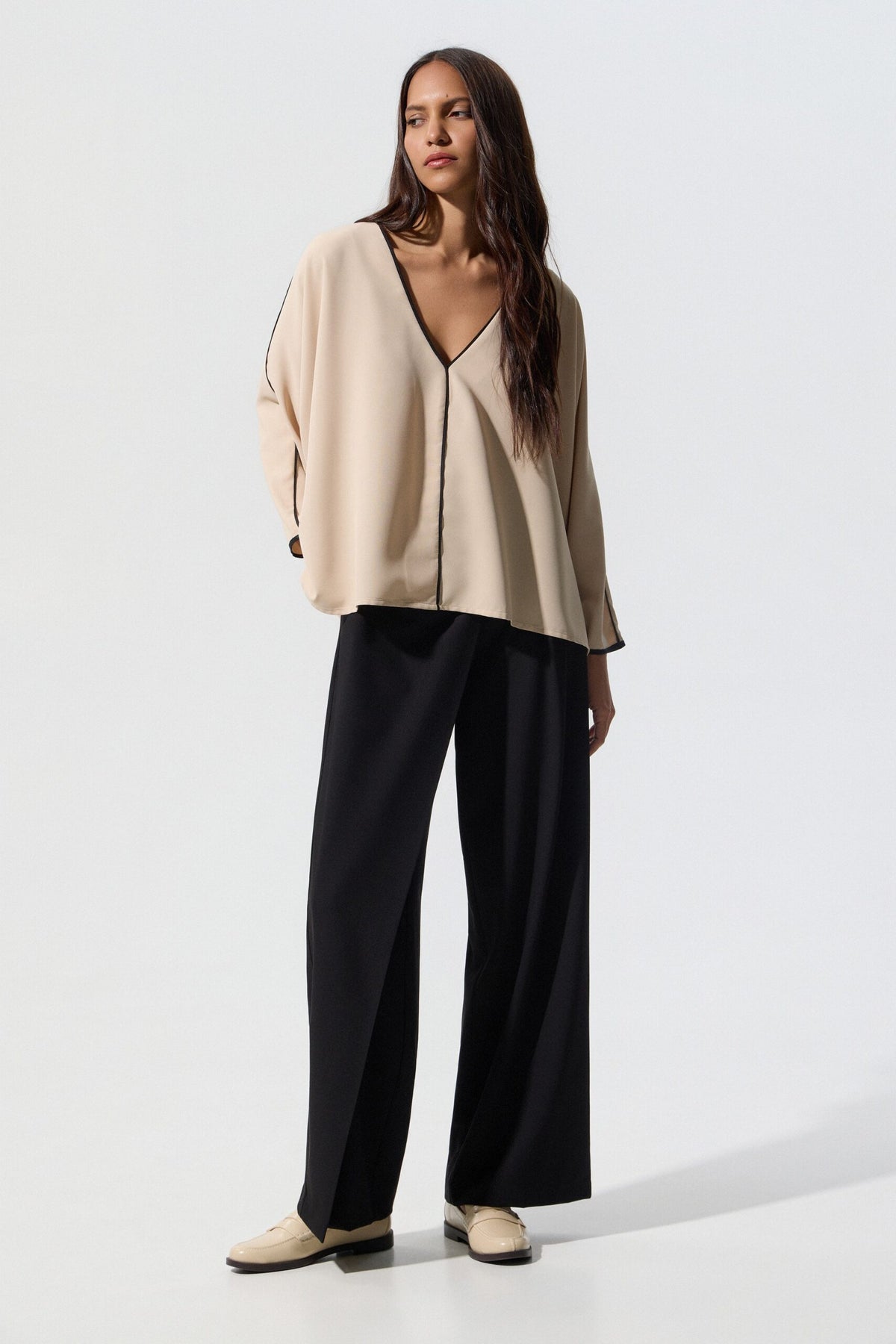 BSB Long-sleeved two-tone blouse
