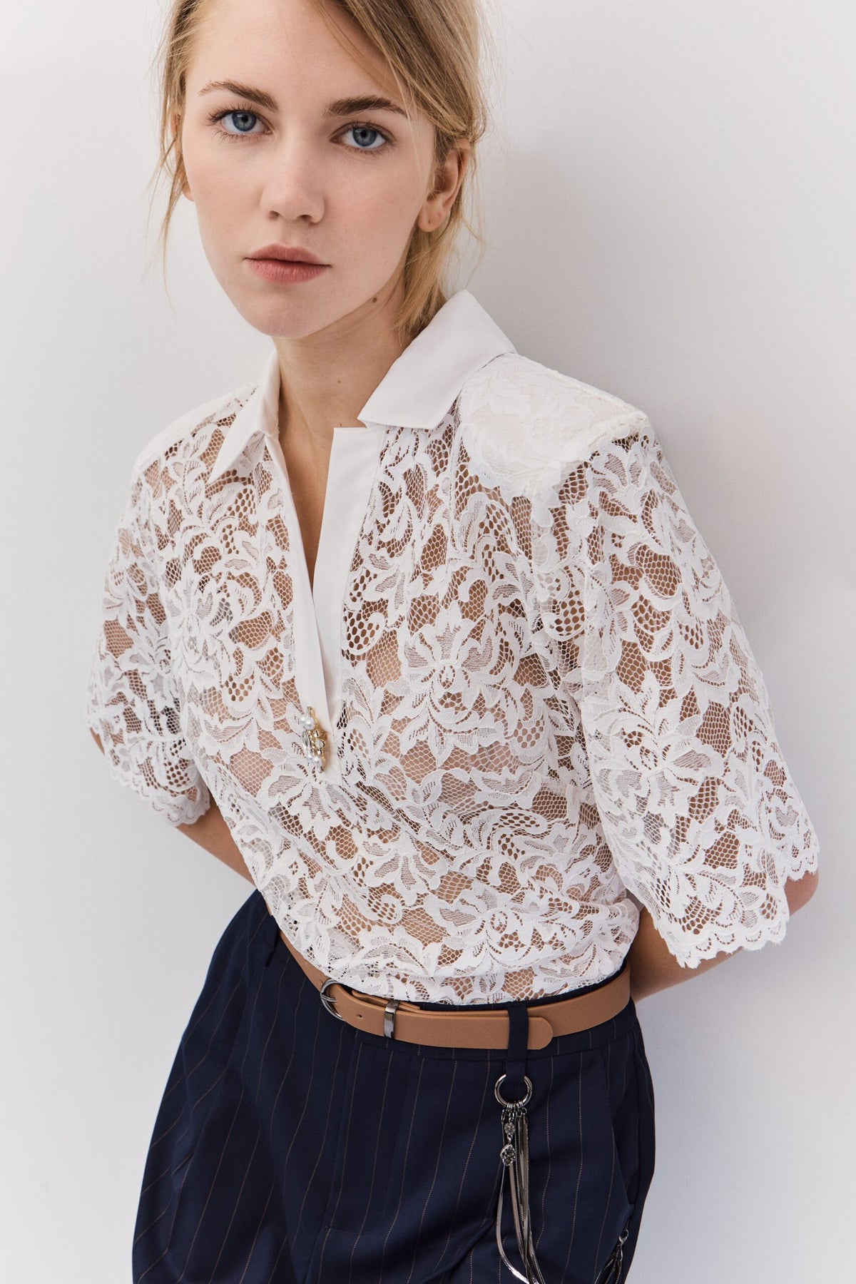 BSB Lace blouse with collar