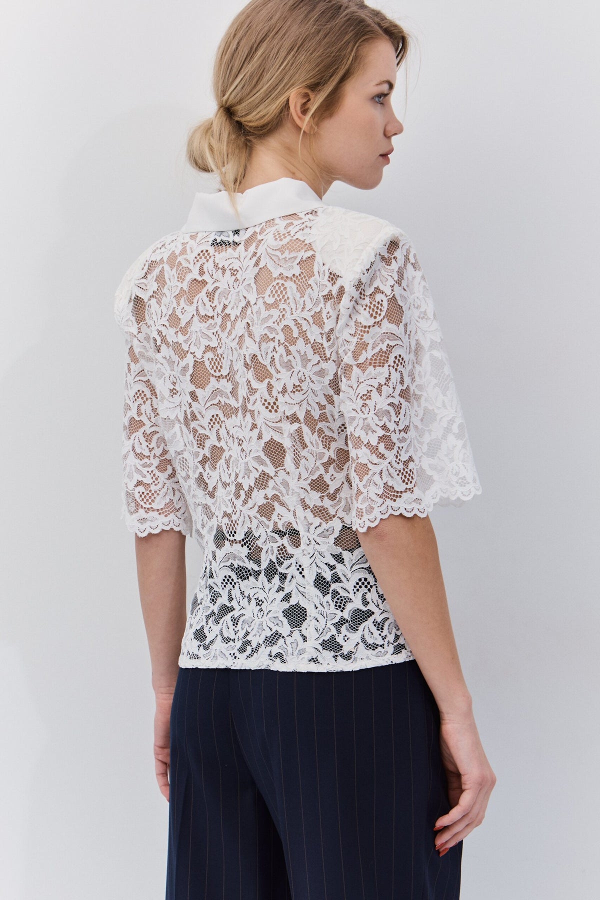 BSB Lace blouse with collar