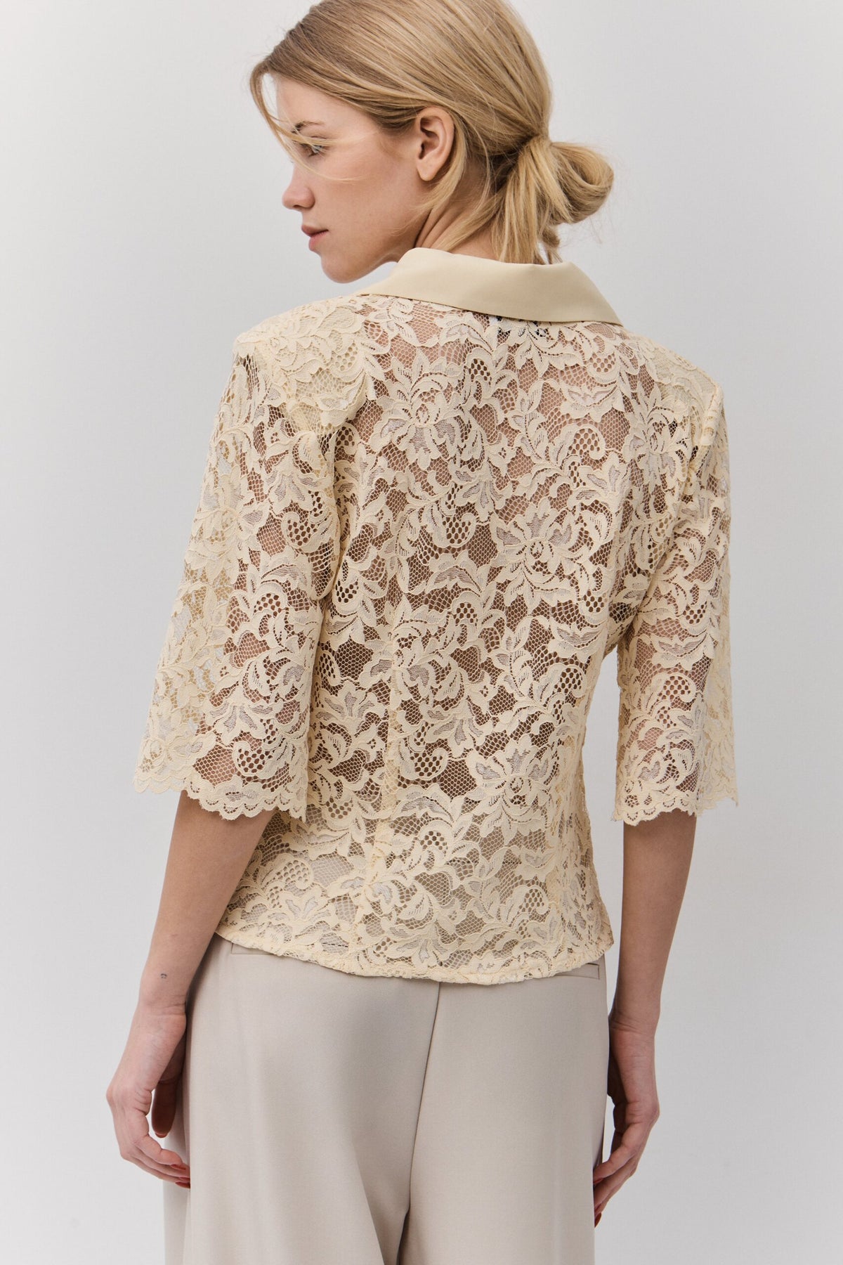BSB Lace blouse with collar