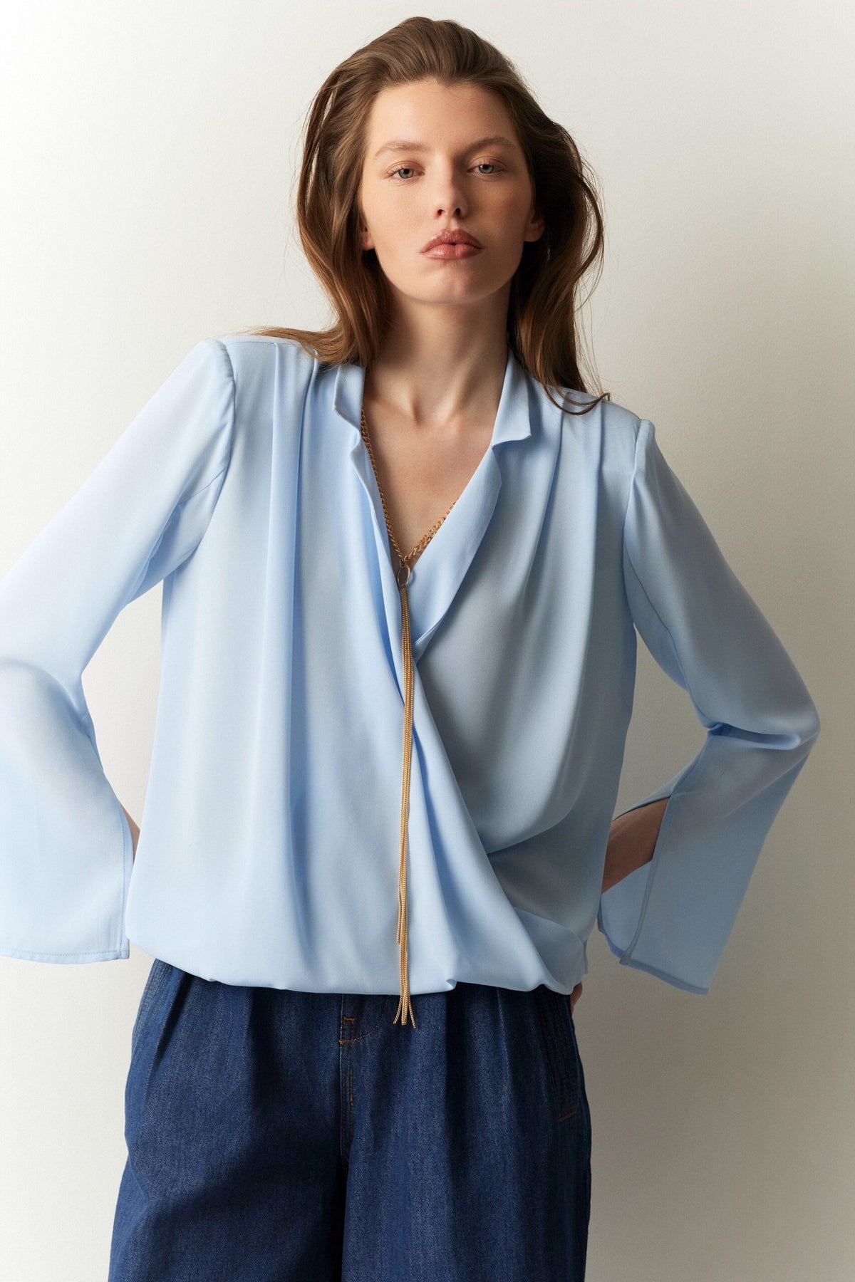 BSB Long sleeves wrap blouse with chain