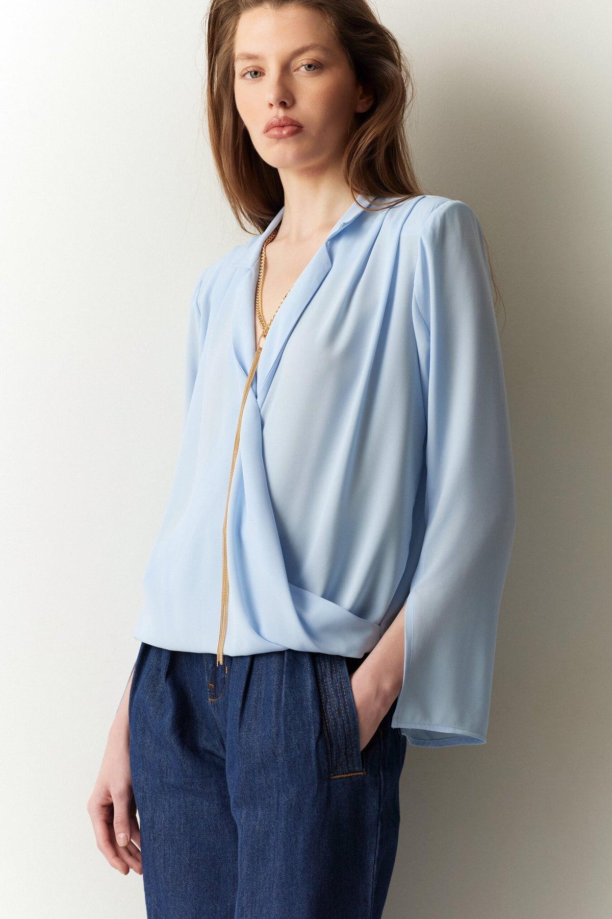 BSB Long sleeves wrap blouse with chain