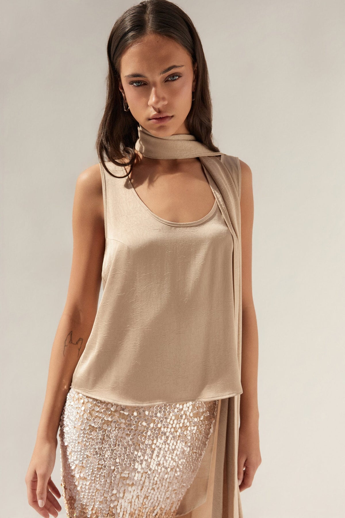 BSB Satin blouse with scarf