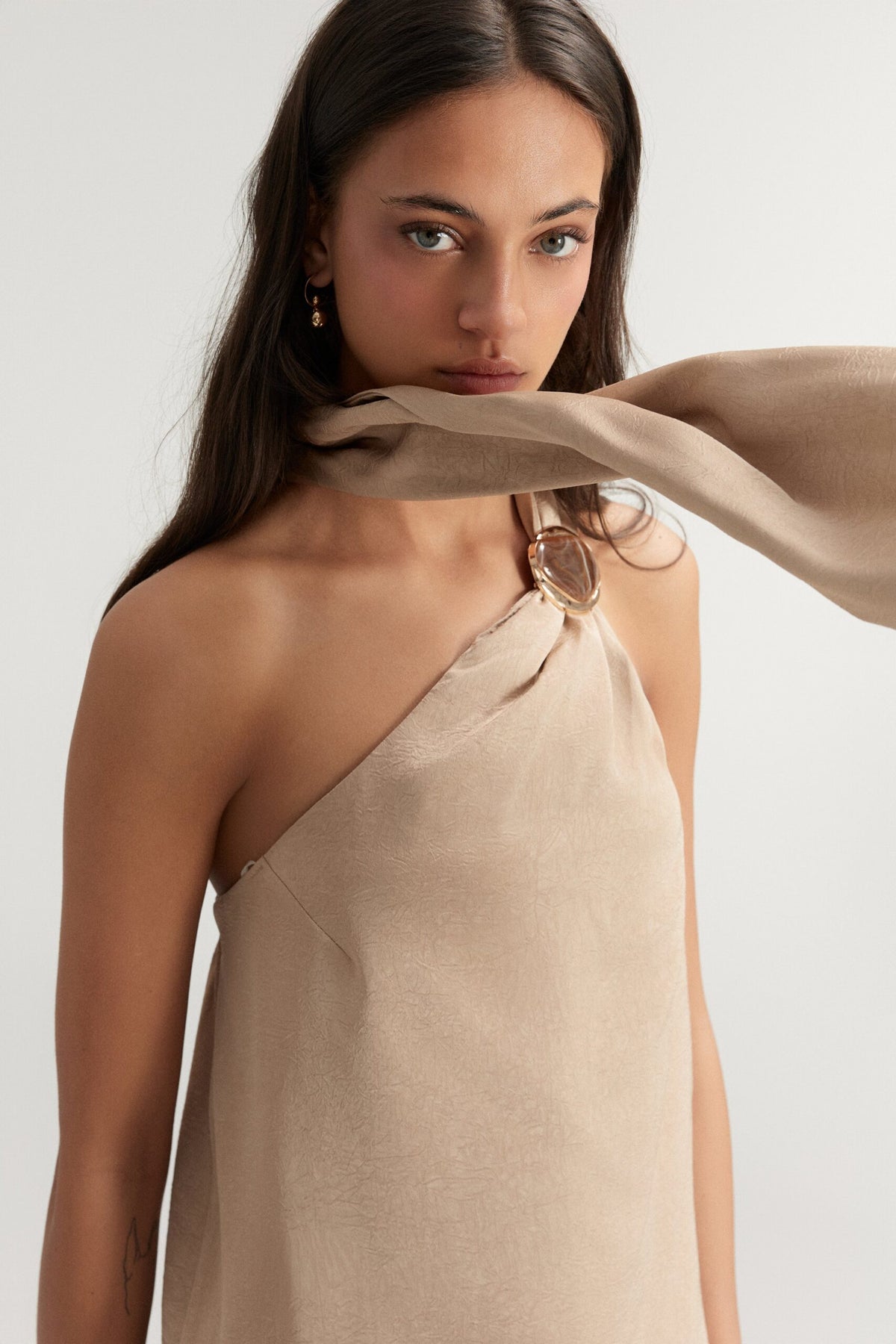 BSB Satin blouse with one shoulder