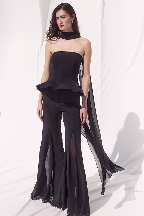 BSB Strapless top with a scarf detail