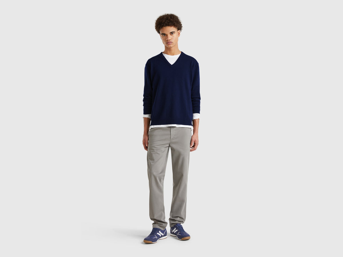 Benetton Dark blue V-neck sweater in pure Merino wool