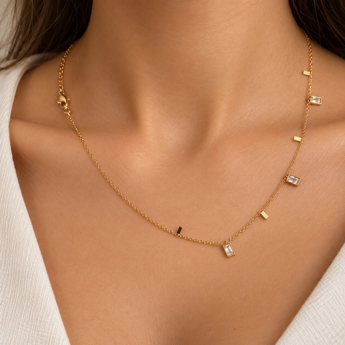 Necklace Fashion Jewelry Accessory - Gold