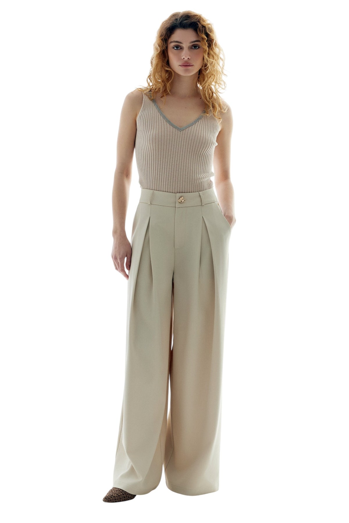 BSB Sleeveless rib V top