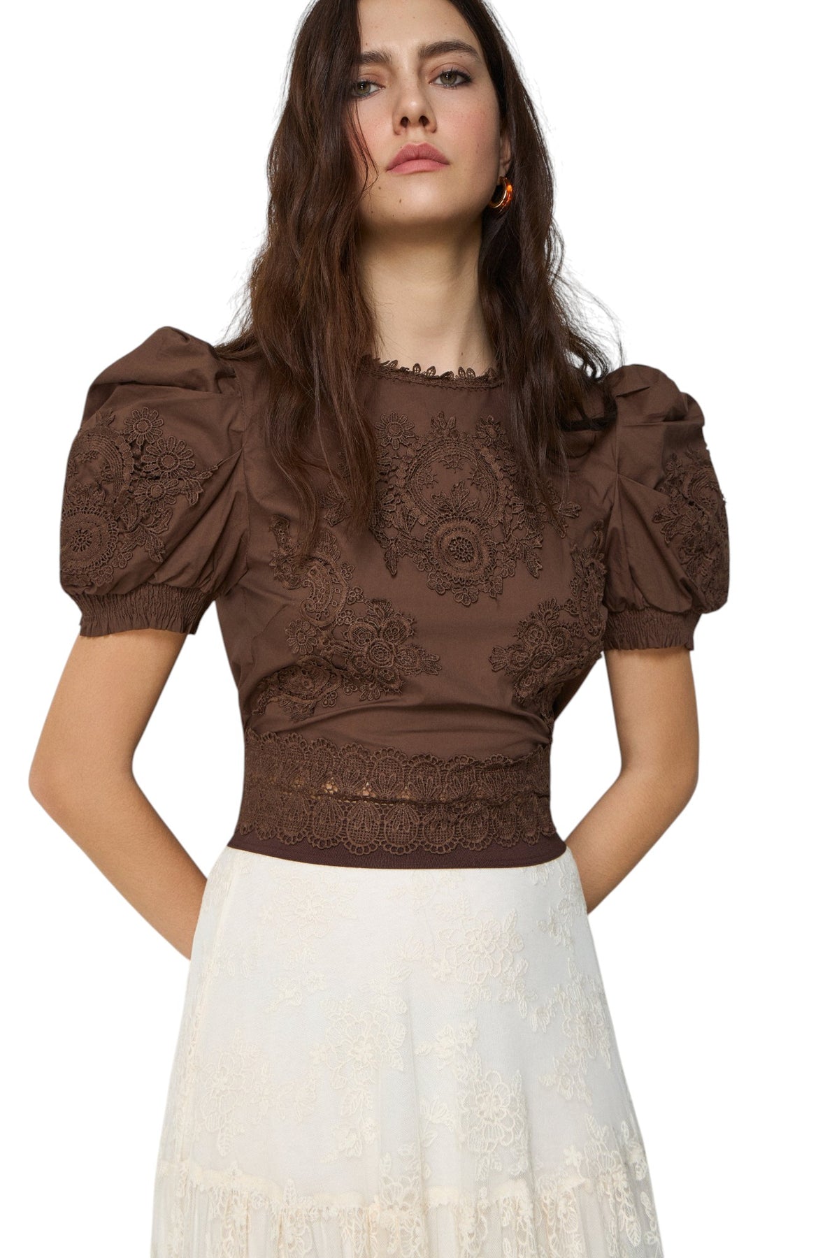 BSB Lace blouse with puffed shoulders