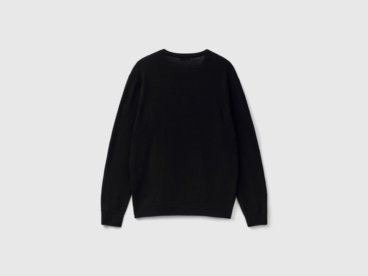 Benetton Black V-neck sweater in pure Merino wool