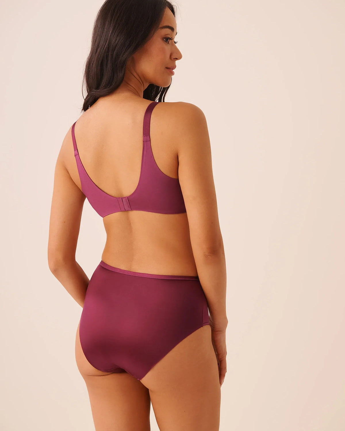 Lightly Lined Sleek Back Bra in Different Cup Sizes