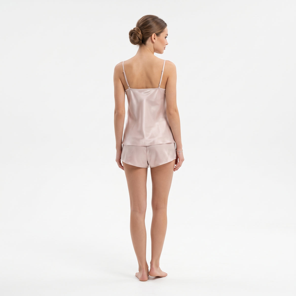 Women'S Champagne Satin Camisole And Shorts Set - Beige