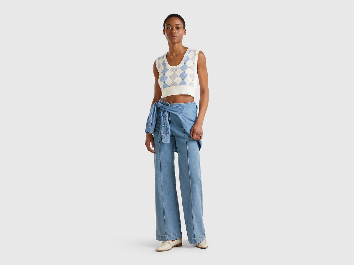 Benetton Cropped Vest With Diamond Inlay