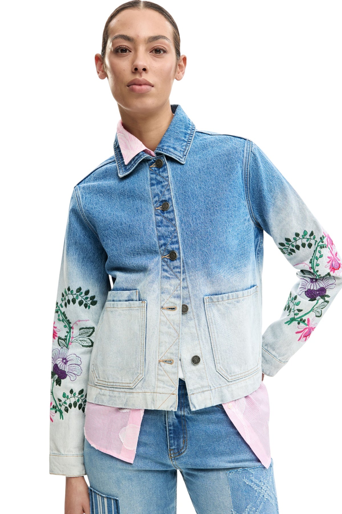 Desigual Long-sleeved denim jacket with colorful embroidered flowers on the sleeves