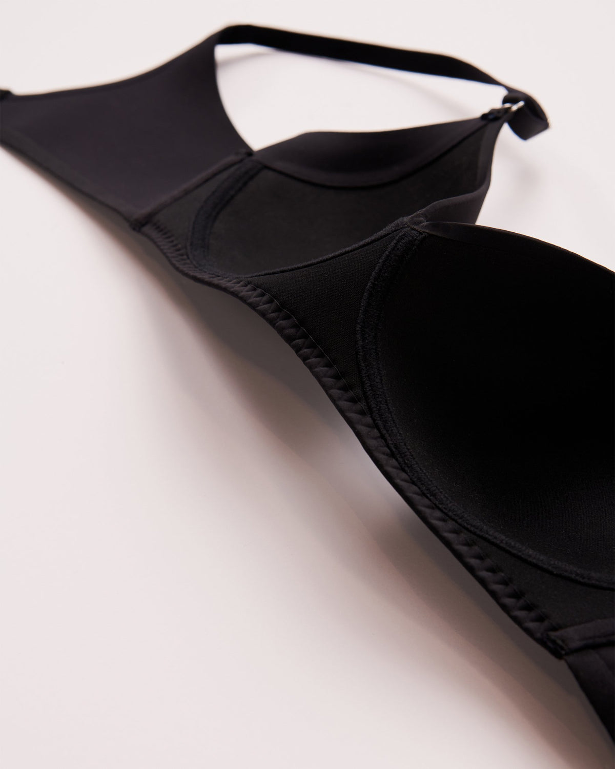 La Vie En Rose Lightly Lined Wireless Sleek Back Bra