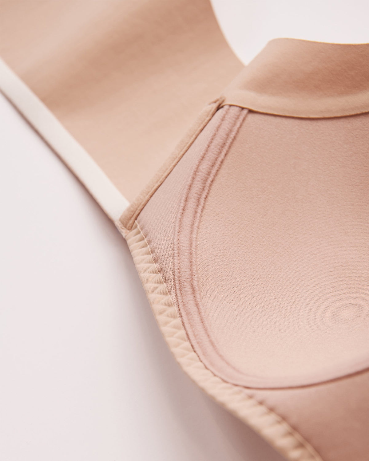 La Vie En Rose Lightly Lined Wireless Sleek Back Bra