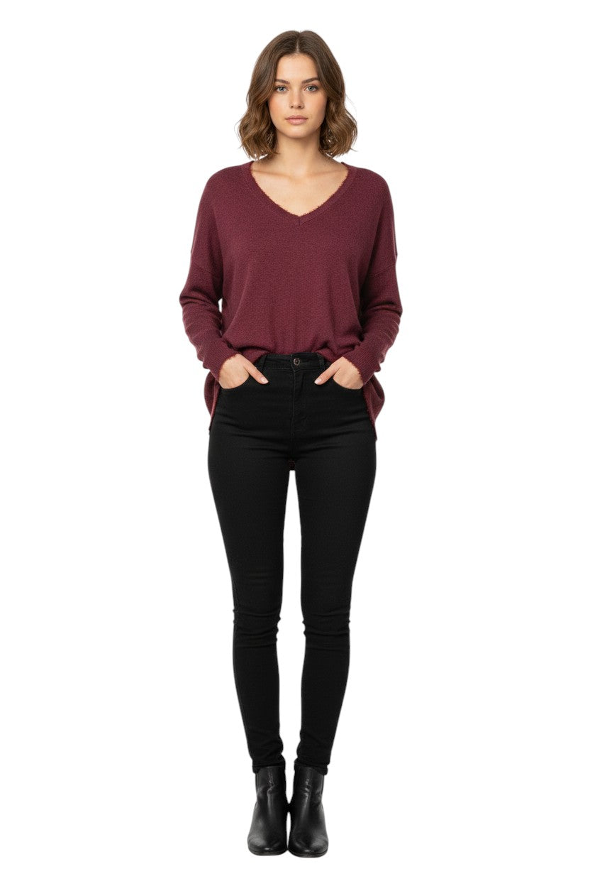 BSB Sweater with long sleeves V neckline