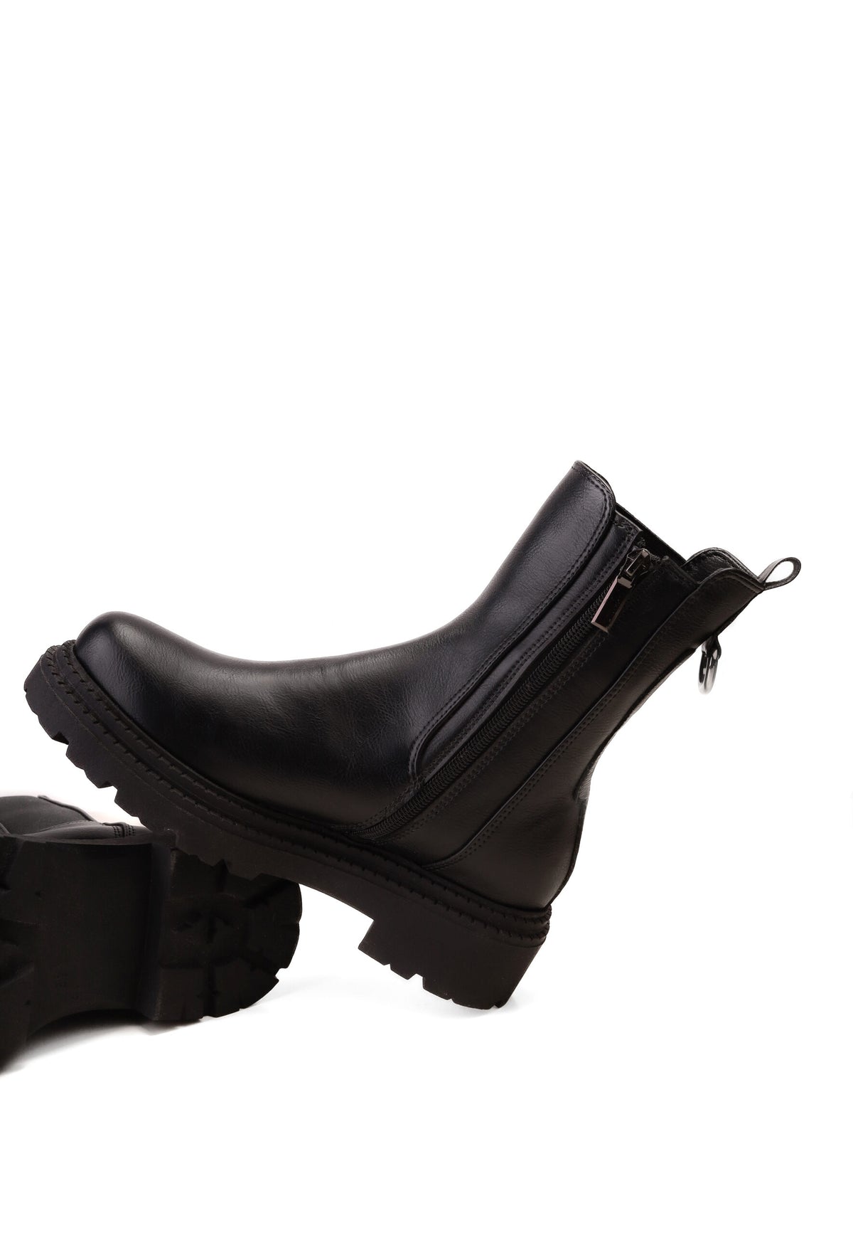 Forever 21 Sleek Lug-Sole Side-Zip Chelsea Boots