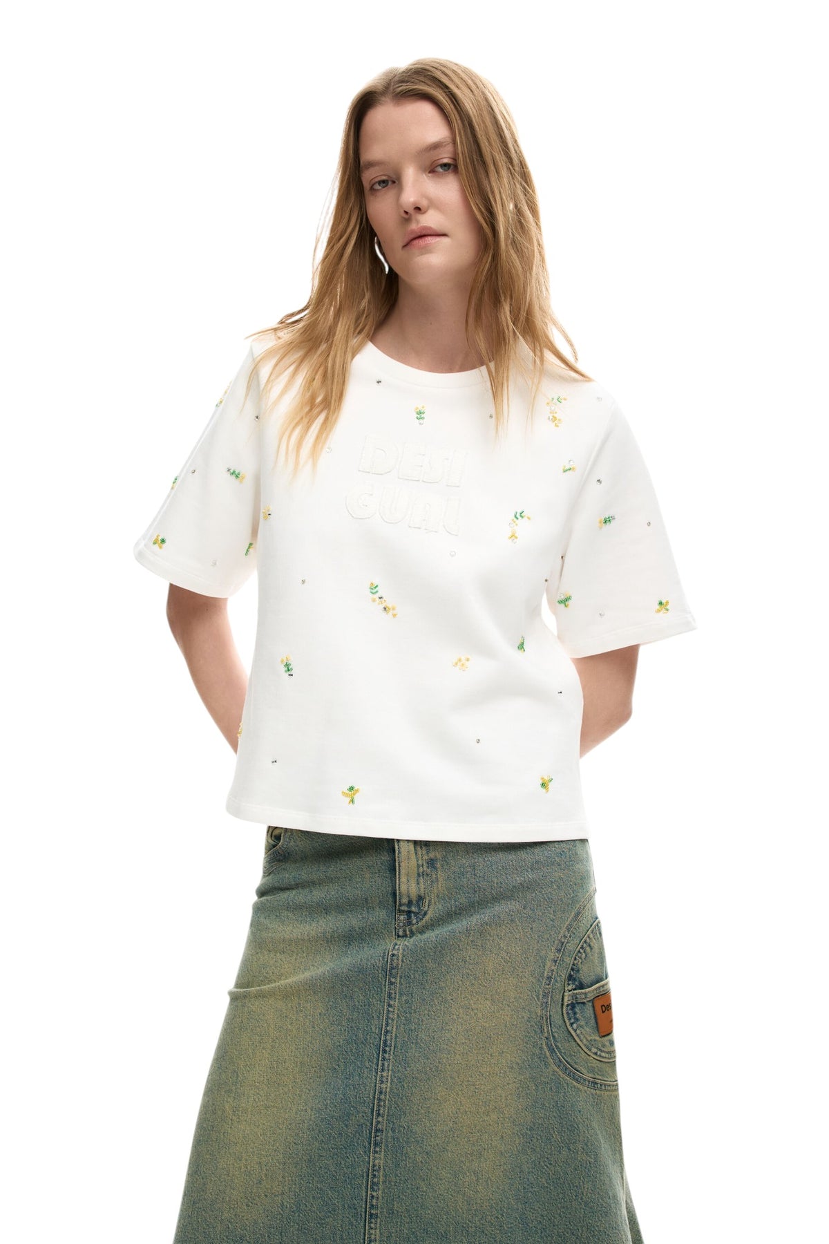Desigual Regular-fit  Short-sleeved T-shirt with the word "Desigual" in relief in matching With cotton fabric
