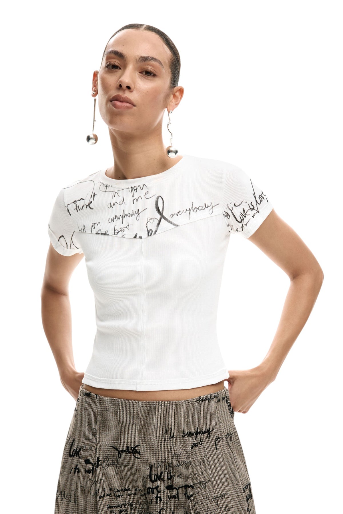 Desigual Short-sleeved ribbed fabric T-shirt with decorative seams and a lettering-style print