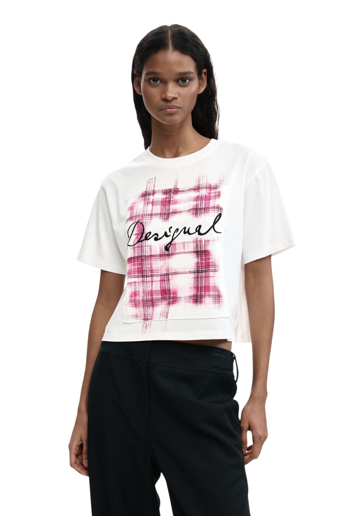 Desigual Short-sleeved T-shirt with a loose fit in a solid colour with Desigual text print
