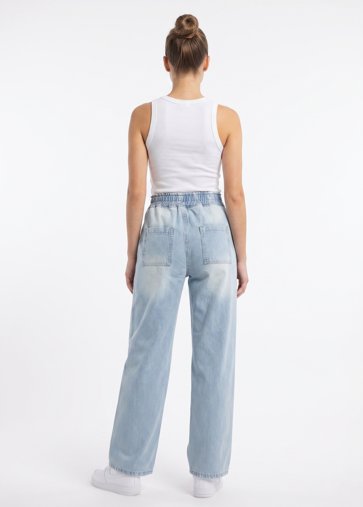FOREVER 21 High-Waisted Light-Wash Pull-On Wide-Leg Denim Joggers