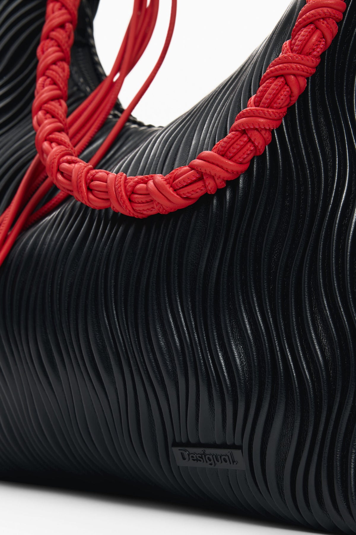 Desigual Medium faux leather bag with oval shape