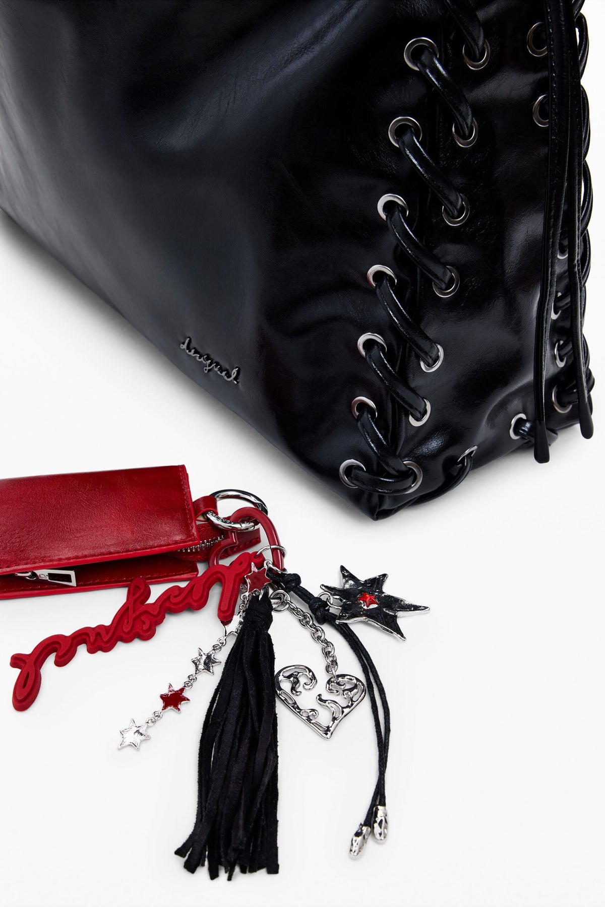 Desigual Bolso de hombro en tejido efecto piel con acabado brillante