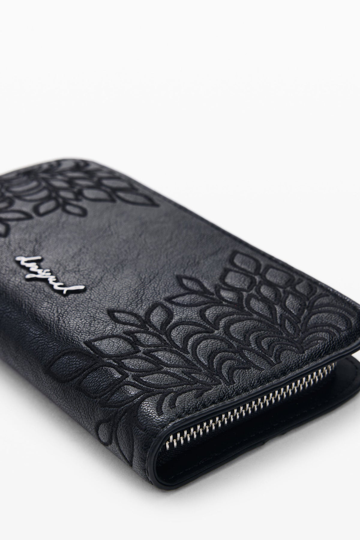 Desigual Medium wallet with burgundy mandalas