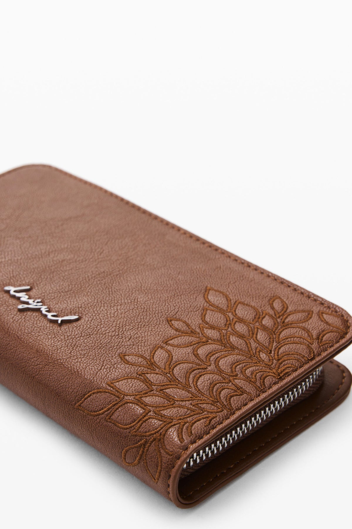Desigual small rectangular-shaped wallet with embroidered details