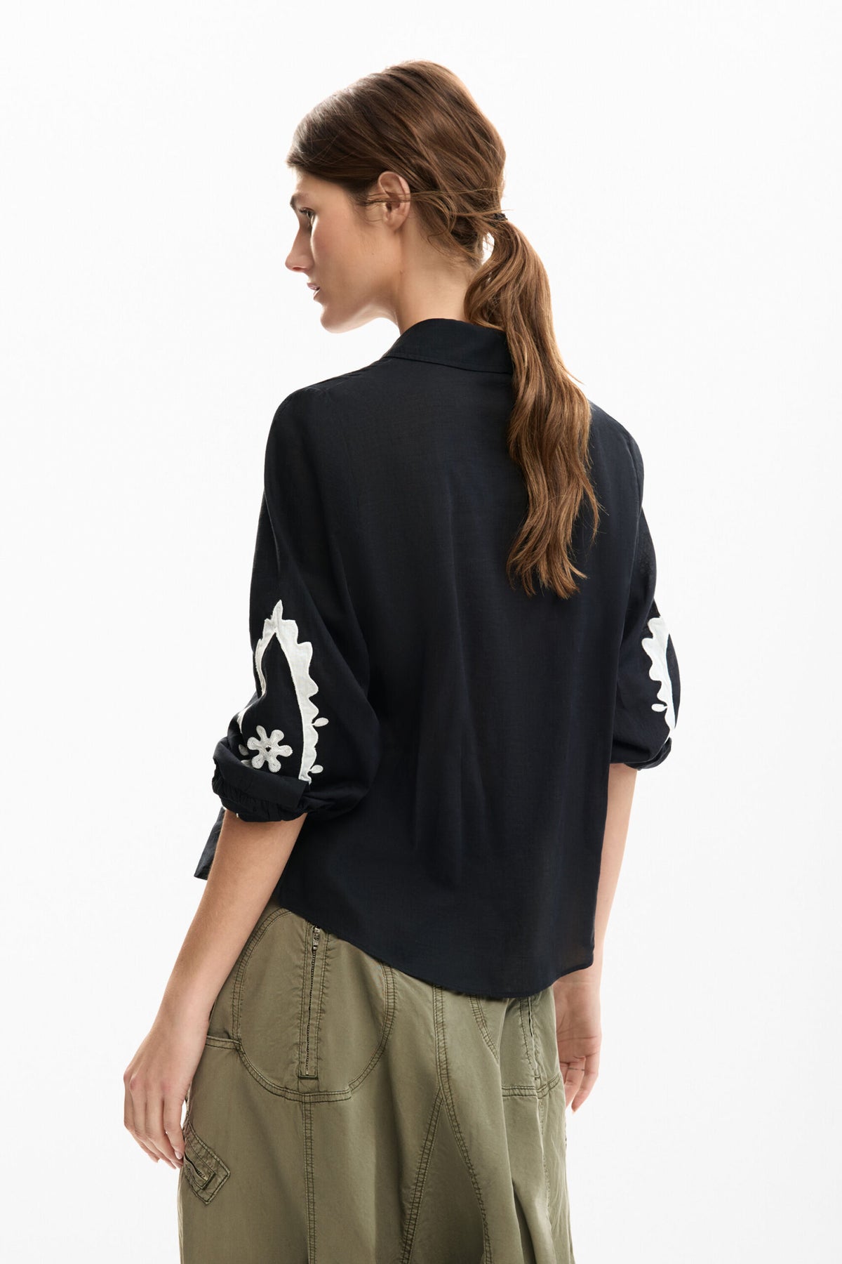 Desigual Regular-fit shirt with puff sleeves and embroidered details on the sleeves