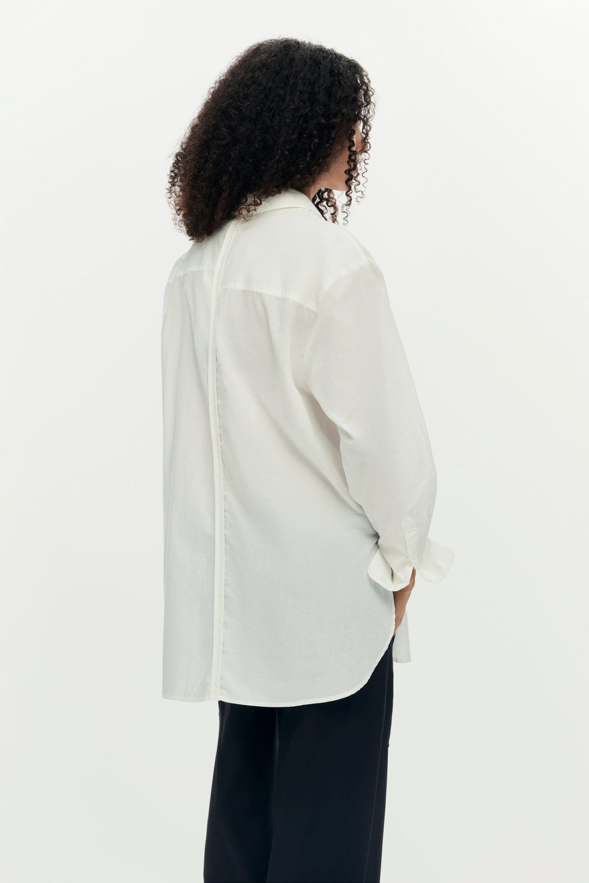 Desigual Oversize-cut shirt in a solid color with a large flower print