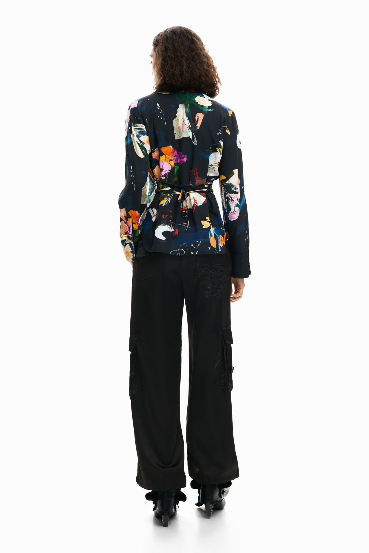 Desigual Long-sleeved shirt with V-neckline adjustable tie at the waist