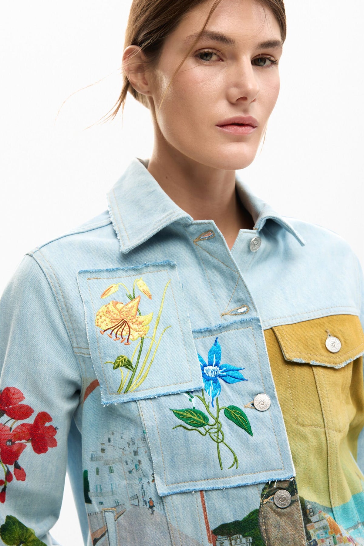 Desigual Regular-fit denim jacket with embroidered patches