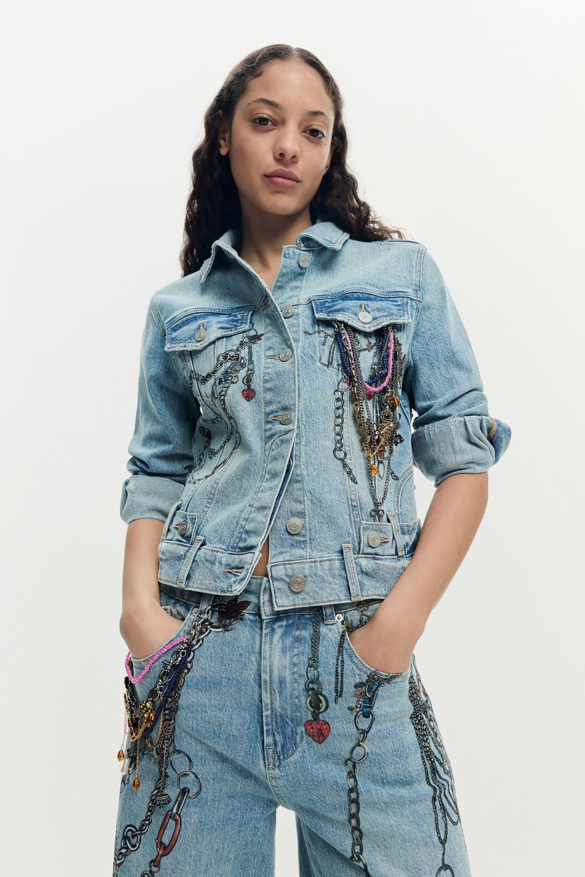 Desigual Regular-fit denim jacket in blue denim with contrasting graphic print