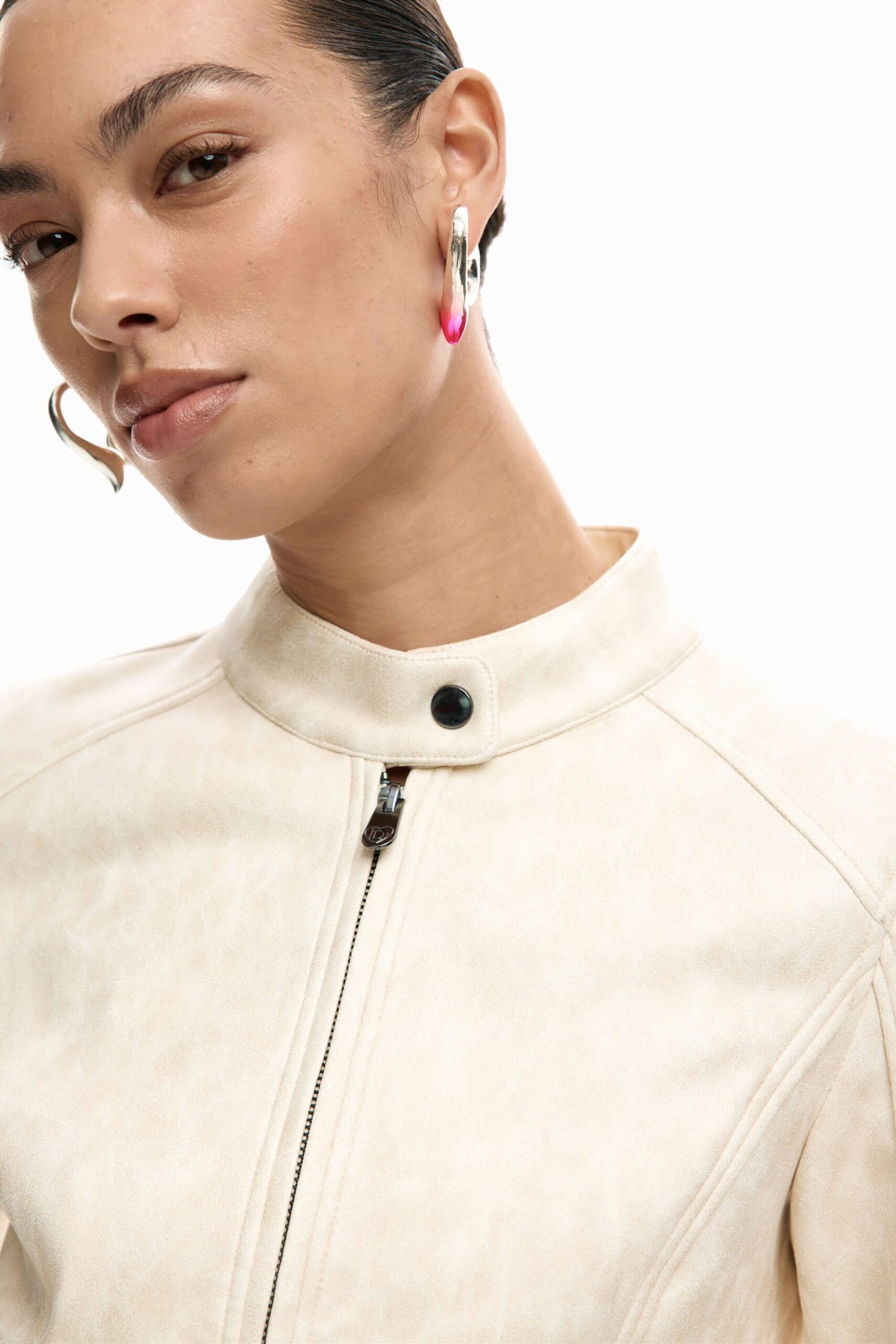Desigual Worn-effect faux leather jacket, fitted, with Mandarin collar zip fastening