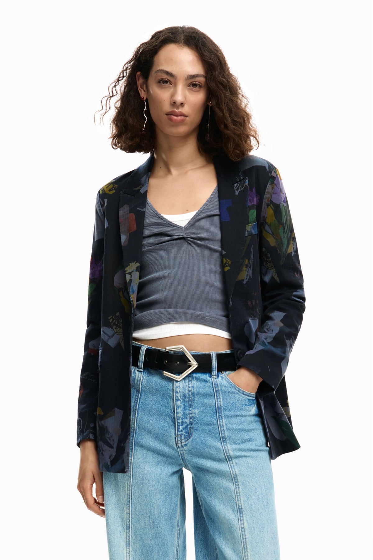 Desigual Fitted blazer with three pockets two of them with flaps