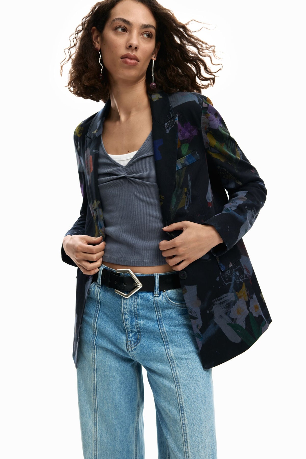 Desigual Fitted blazer with three pockets two of them with flaps