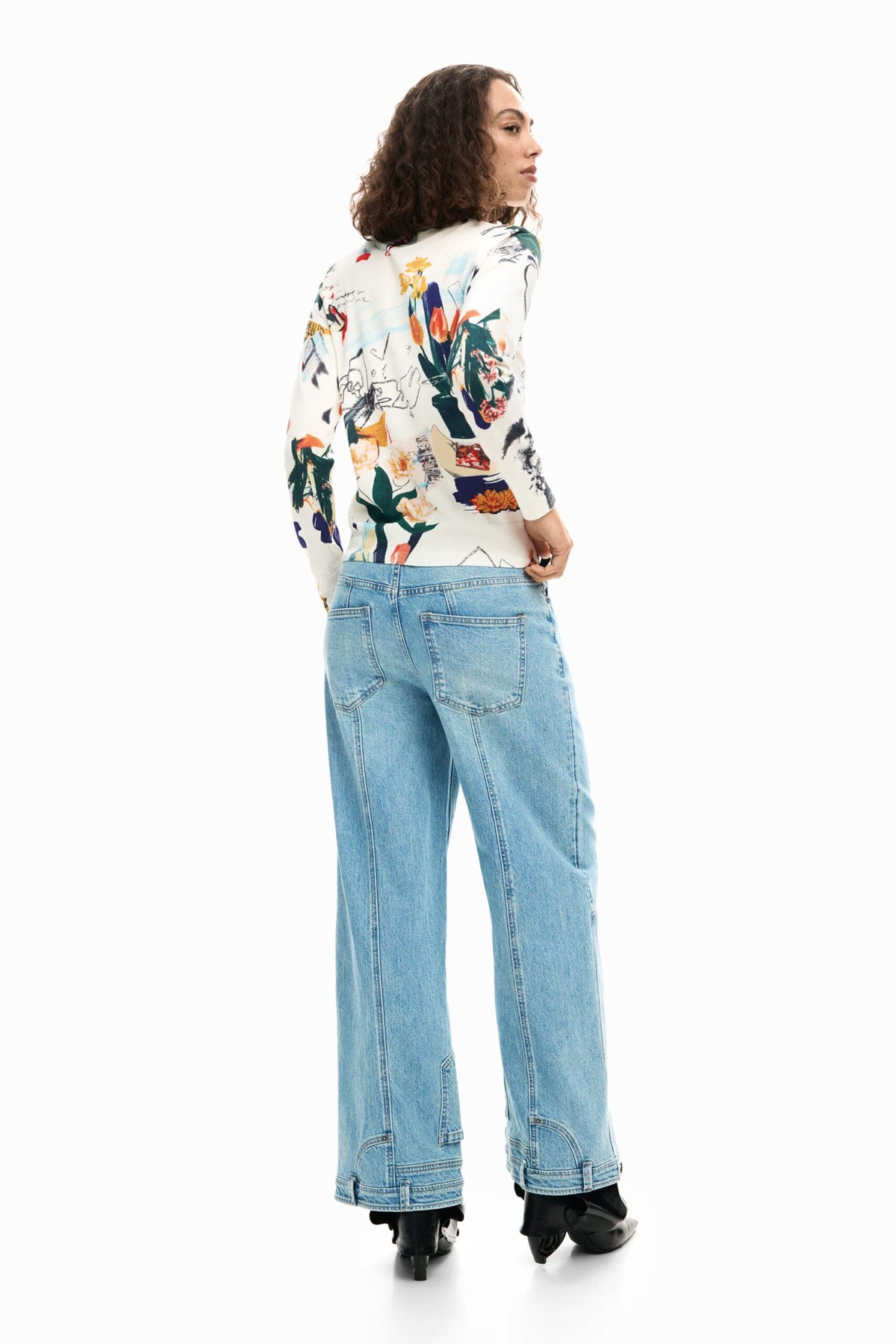 Desigual Fine knit jersey with a regular fit featuring a collage-style print