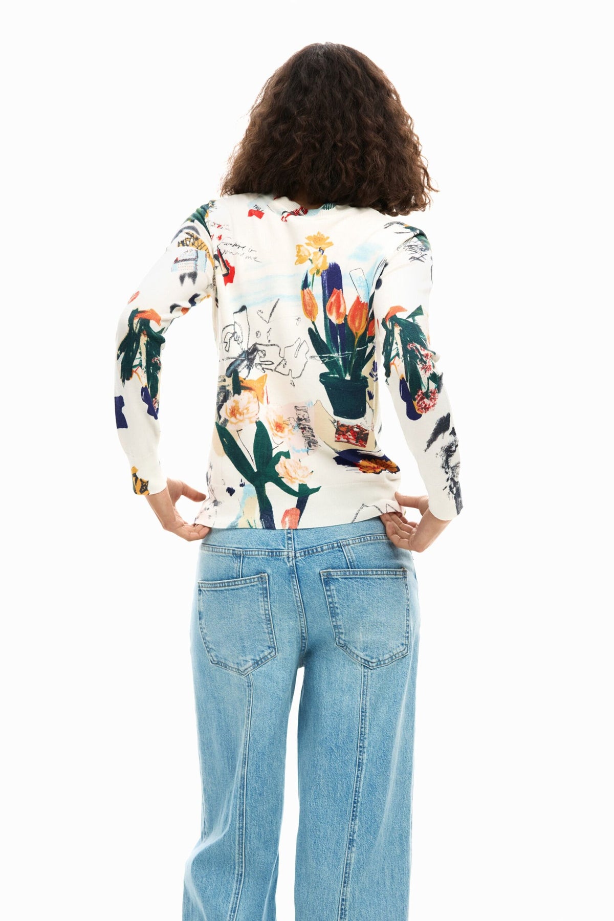 Desigual Fine knit jersey with a regular fit featuring a collage-style print