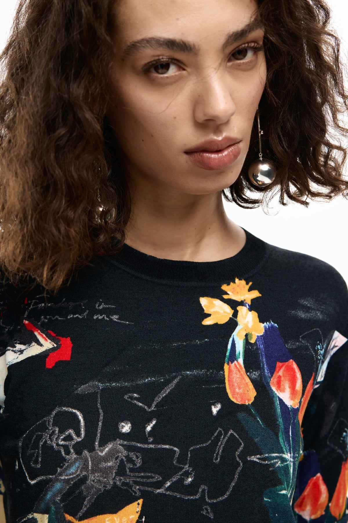 Desigual Fine knit jersey with a regular fit featuring a collage-style print