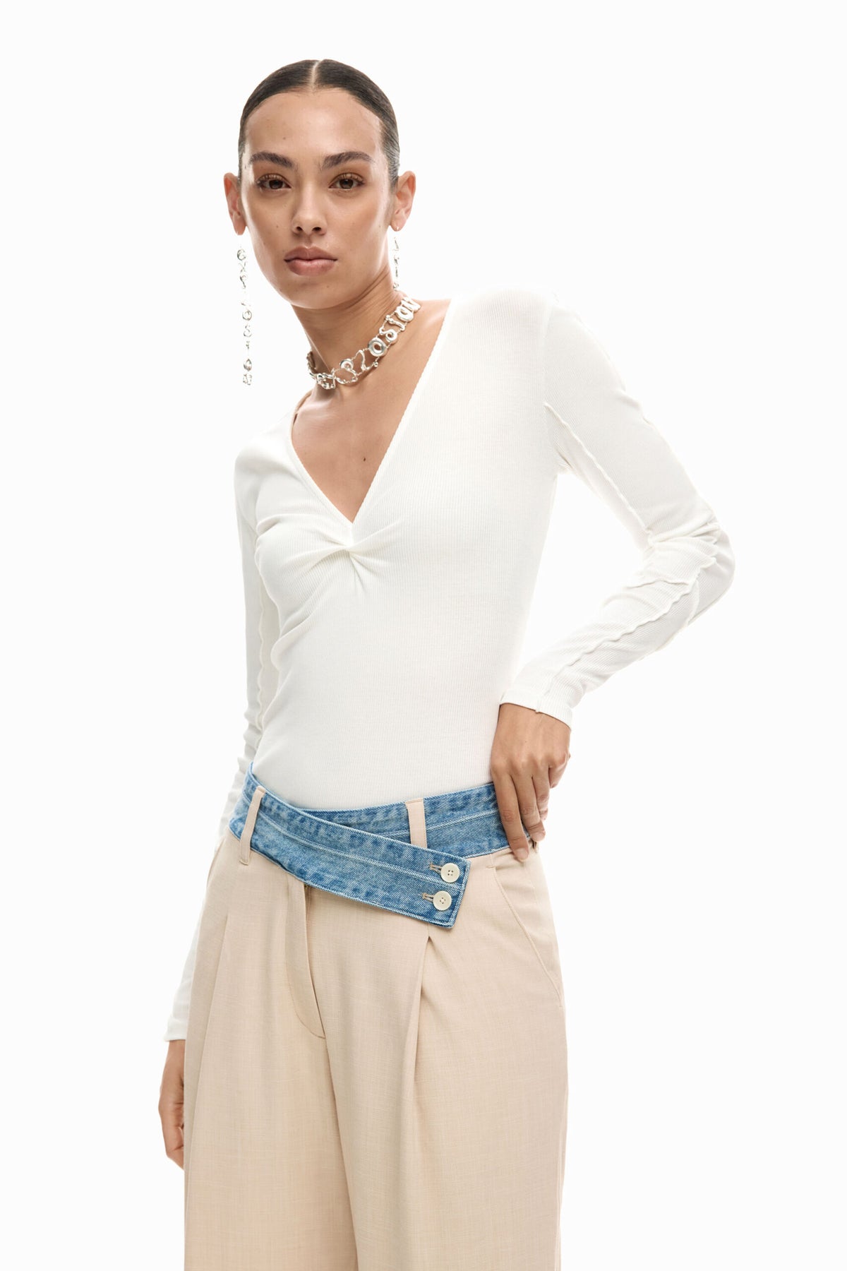 Desigual Straight pleated trousers in fluid fabric with denim fabric