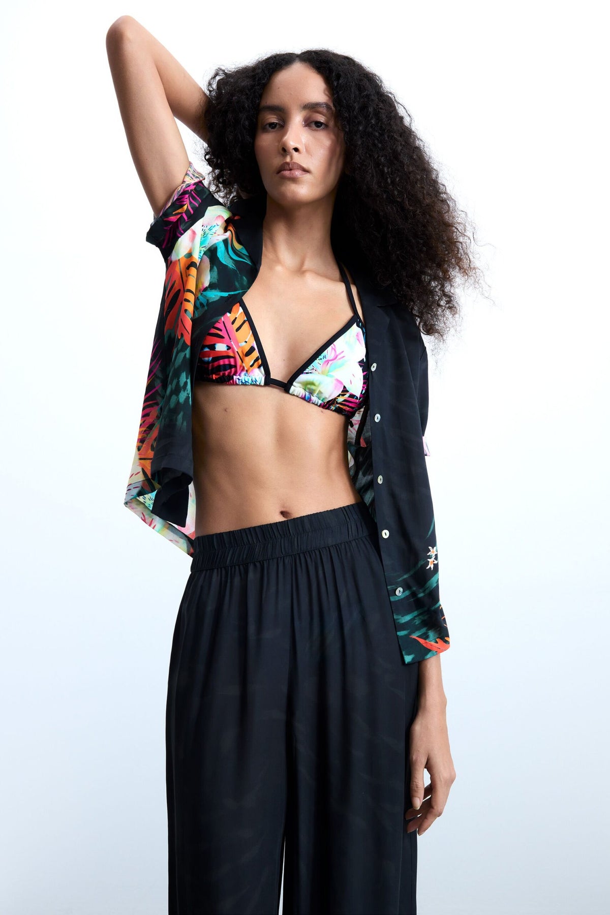 Desigual Straight trousers flowing cut with elastic waistband