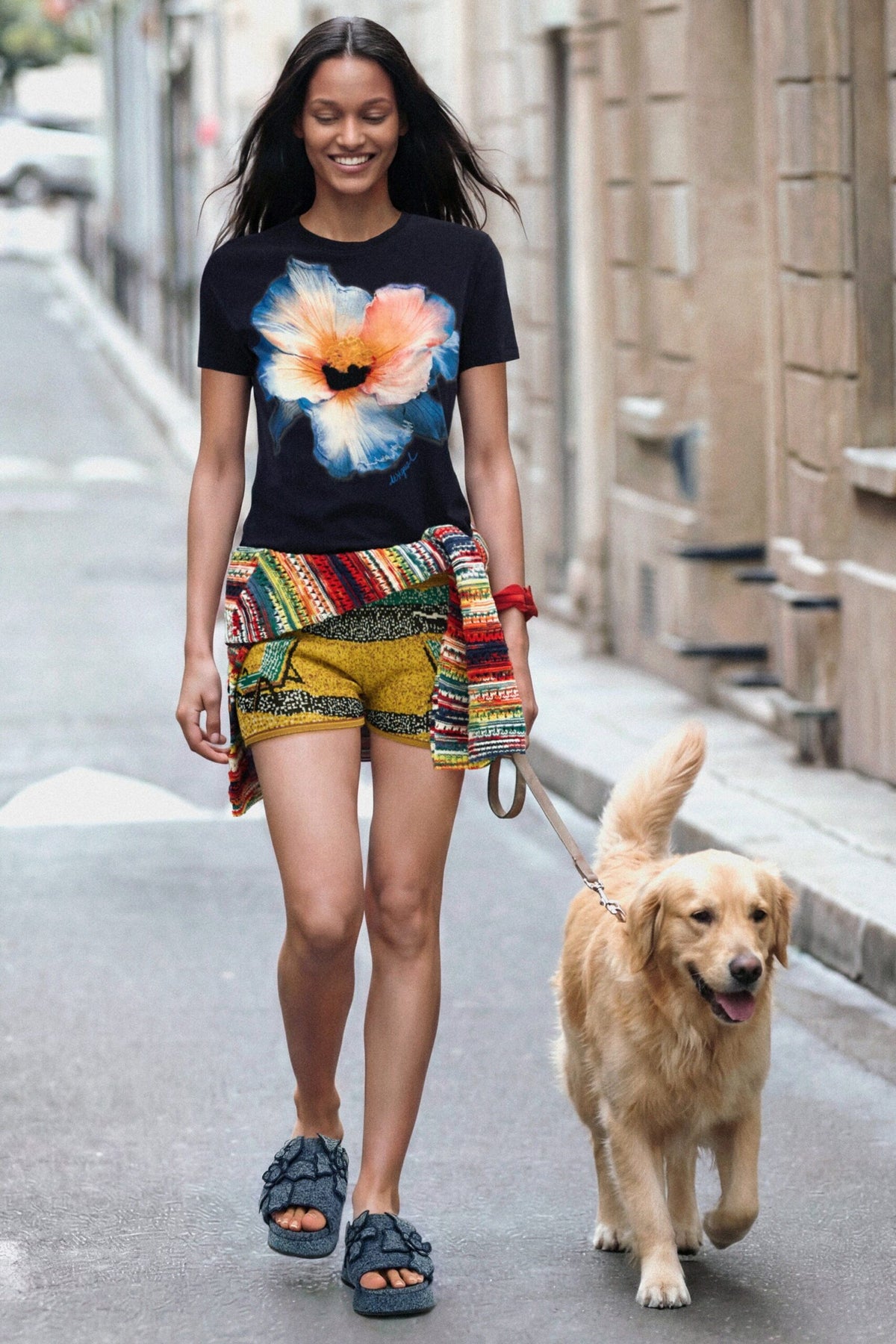 Desigual Regular-fit T-shirt with a front print of a hibiscus-style flower