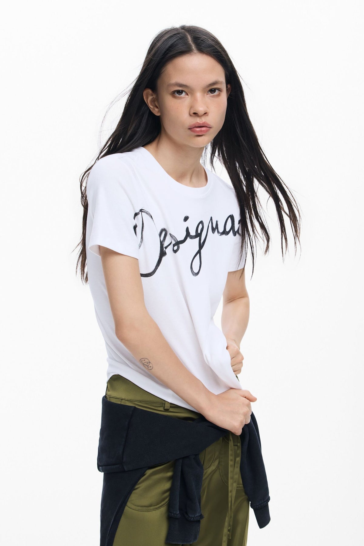 Desigual knit T-shirt with round neck and short sleeves Fabric with a blend of cotton