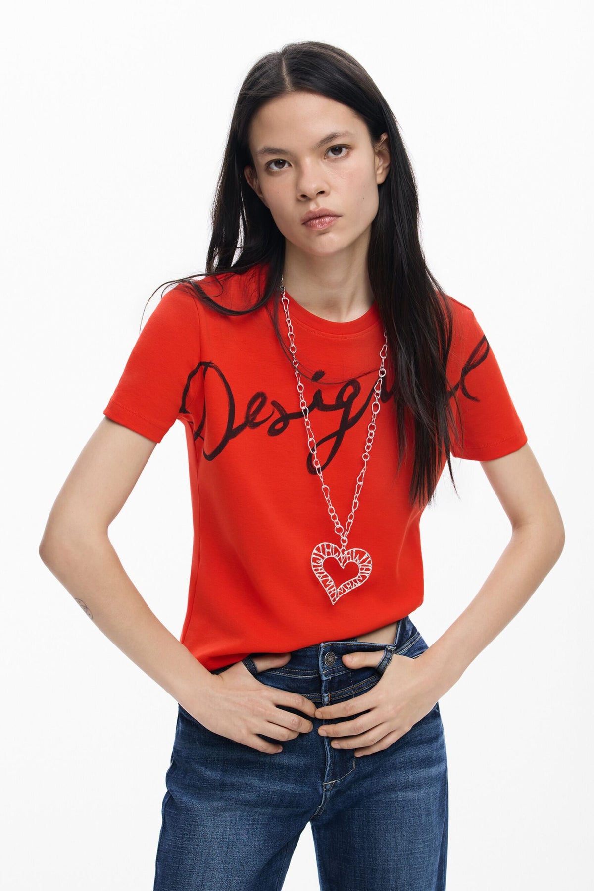 Desigual knit T-shirt with round neck and short sleeves Fabric with a blend of cotton