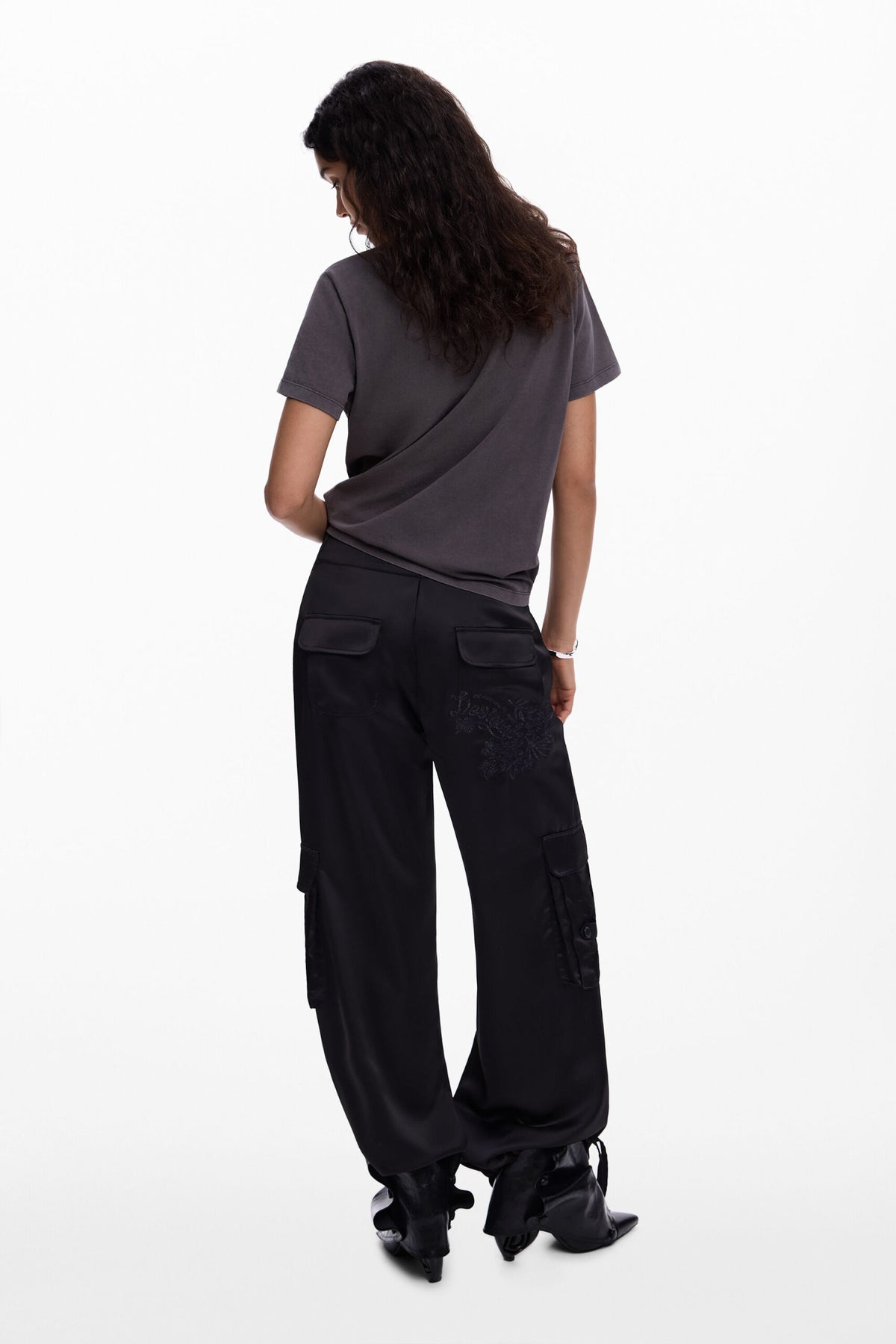Desigual Regular-fit T-shirt with embroidered logo with appliqués on the front