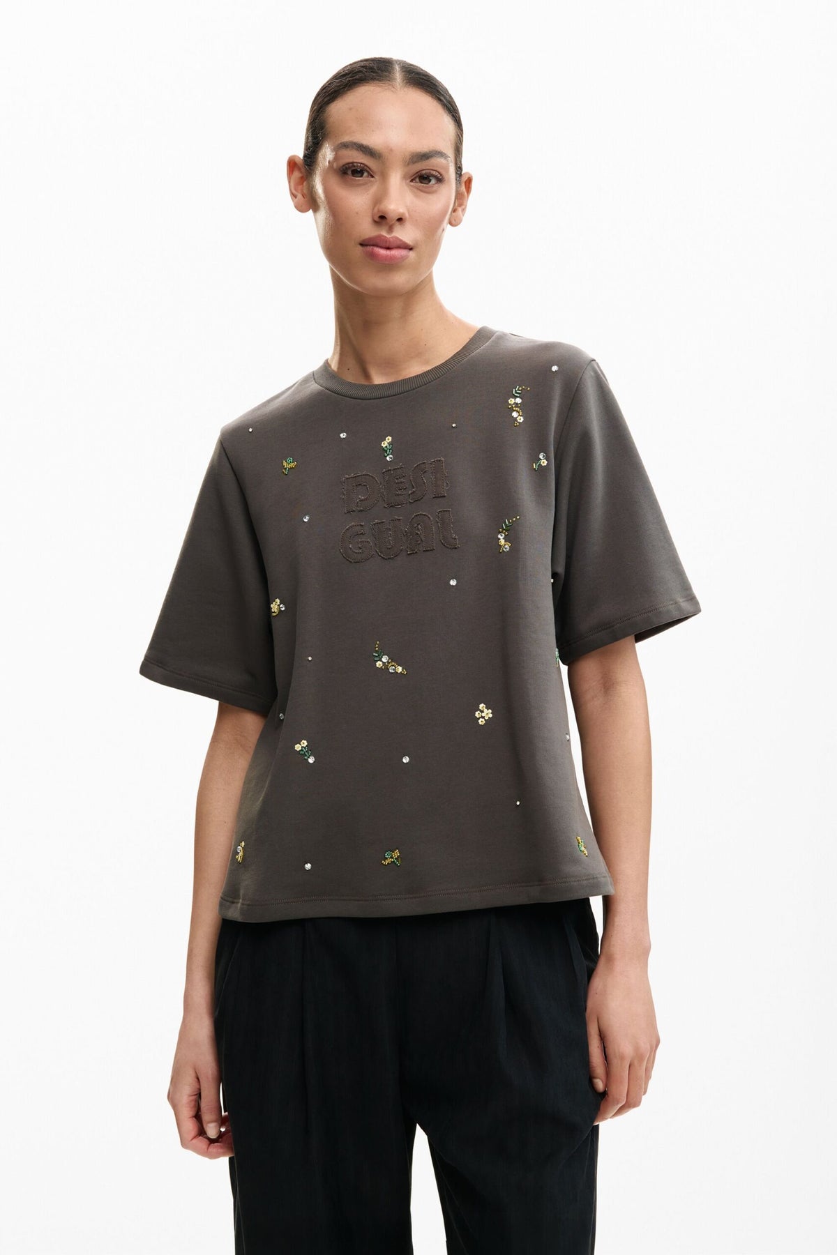 Desigual Regular-fit  Short-sleeved T-shirt with the word "Desigual" in relief in matching With cotton fabric